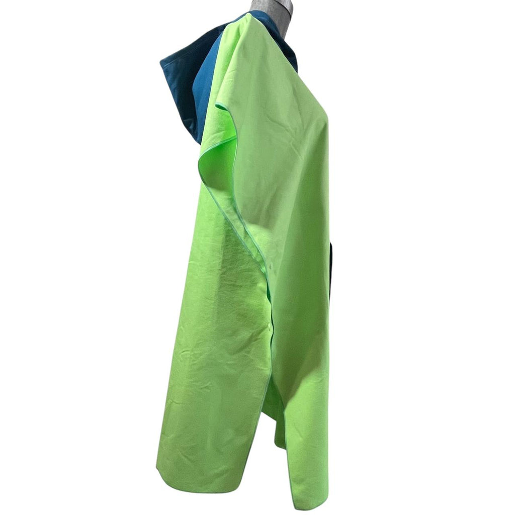 Poncho microfibra tono verde/ azul profundo SUNWET