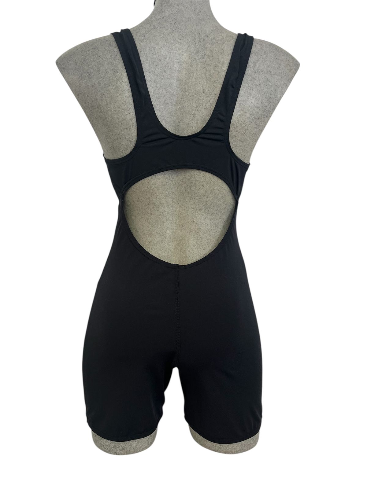 Hydro negro estampado rosa con copa